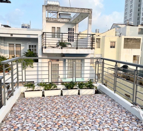 HXH ĐẬU CỬA  - NHÀ 4 TẦNG  BTCT Ở NGAY - ÂU CƠ  - 42M2 - 4PN - 0160