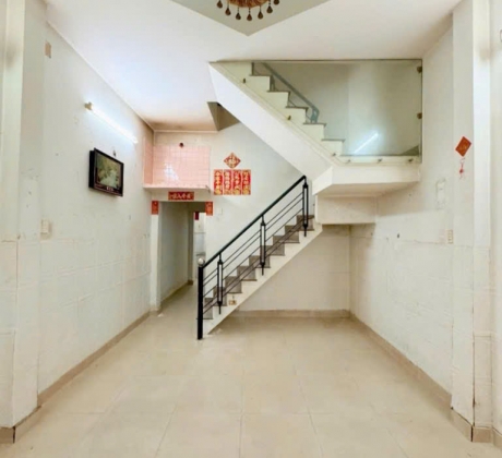 CAO VĂN NGỌC - KHUÔNG VIỆT - 2 TẦNG - 48M2 - 3 PN - TIỆN MUA Ở CHO THUÊ HOẶC XÂY MỚI PHÙ HỢP -0169