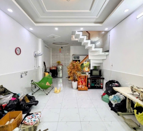 NHÀ 2 TẦNG MỚI ĐẸP Ở NGAY CHỢ BÌNH LONG - NGANG LỚN 4.5M - GẦN AEON MALL TÂN PHÚ - NGÃ 4 BỐN XÃ - 42M2 -M0177