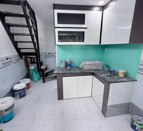 HIẾM - NHÀ 3 TẦNG MỚI SỬA VÀO Ở NGAY - VÀI MÉT RA ĐƯỜNG KÊNH NƯỚC ĐEN - MẶT TIỀN ĐƯỜNG XE HƠI THÔNG - GIÁ CHỈ 2.2 TỶ - M0189