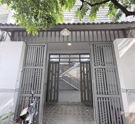 NHÀ MỚI Ở NGAY PHÚ THỌ HÒA, TÂN PHÚ - HẺM 5M XE HƠI VÀO NHÀ NGỦ - NGANG 5,2M NỞ HẬU - 3 TẦNG - 8.2 TỶ - M0191