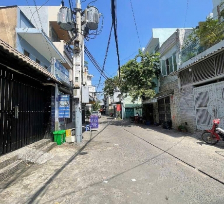 3 TẦNG KIÊN CỐ ĐỦ CÔNG NĂNG -VÀO Ở NGAY - SÁT LÊ VĂN QUỚI - BÌNH LONG - GIÁP TÂN PHÚ - DTSD 51m² - CHỈ 2.35 TỶ- M0197