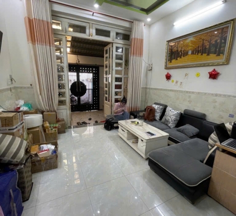 NHÀ GẦN TRƯỜNG HỌC, CÔNG VIÊN KÊNH NƯỚC ĐEN - PHÙ HỢP GIA ĐÌNH TRẺ - 4.299 TỶ- M0207