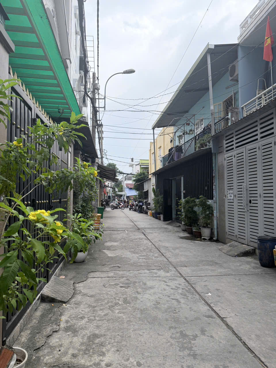 SIÊU PHẨM HXH - 3 TẦNG - NGÃ TƯ BỐN XÃ - LÊ VĂN QUỚI - BTCT 35M2 - 4PN - GIÁ CHỈ 5.43 TỶ - M0186