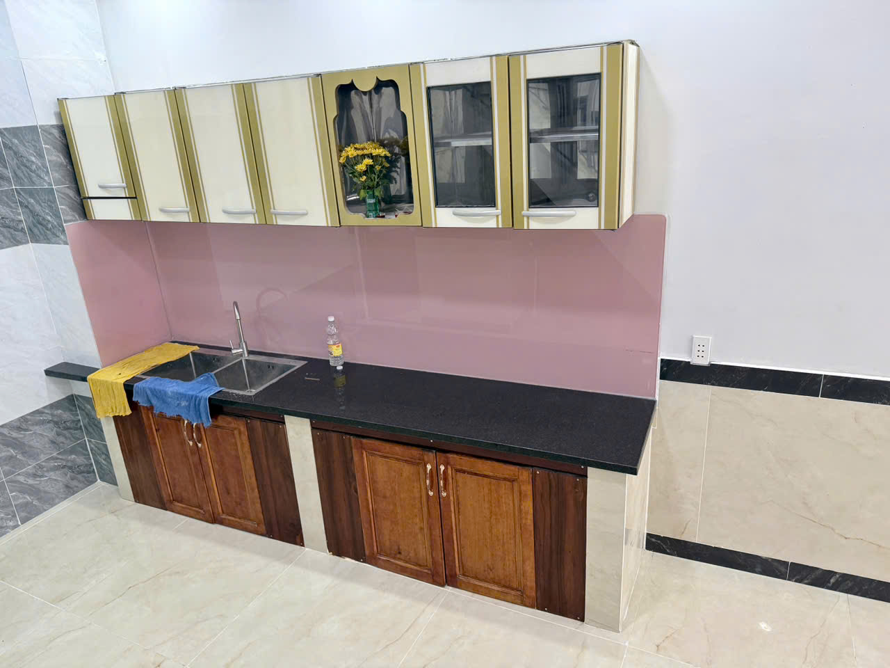 NHÀ NHỎ ĐẸP ĐS 1 - MÃ LÒ [ BÌNH TÂN ] - HẺM XE HƠI THÔNG - 2 TẦNG -  MỚI XÂY VÀO Ở NGAY - 3.7 TỶ- 0163