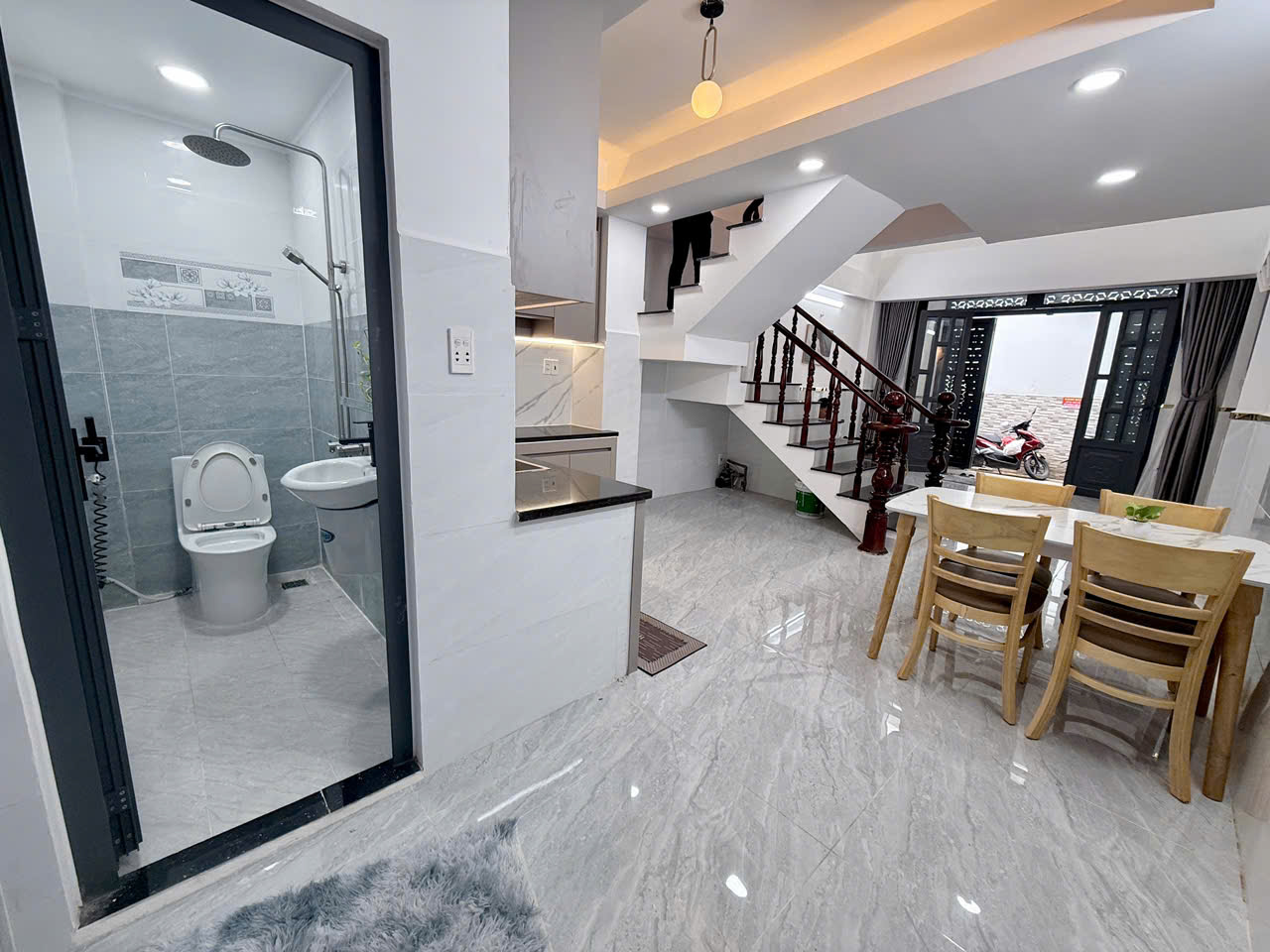 NHÀ ĐẸP NHƯ HOA HẬU –  HẺM XE TẢI - LÊ VĂN QUỚI [BÌNH TÂN] - 44M2 - NỞ HẬU - 5.69 TỶ - M0190 