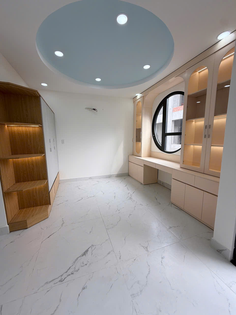 NHÀ 4 TẦNG MỚI XÂY VÀO Ở NGAY THIẾT KẾ HIỆN ĐẠI - HẺM XE HƠI ĐỖ TẠI NHÀ - SÁT AEONMALL TÂN PHÚ- NGANG 5.15M - KHÔNG LỘ GIỚI - KHU PHÂN LÔ - GIÁ 6.2 TỶ - M0192