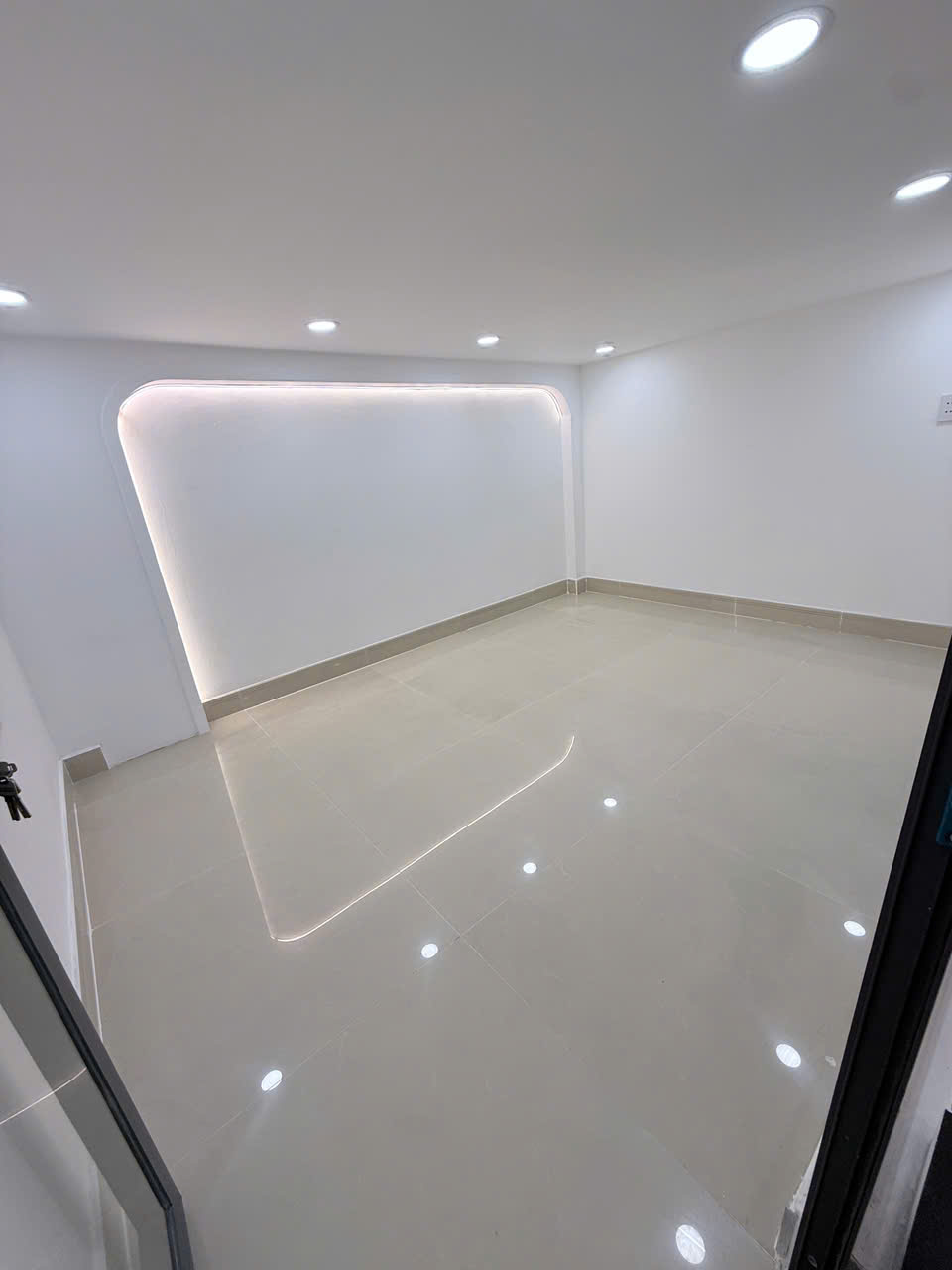 NHÀ MỚI HẺM XE HƠI THÔNG BÀN CỜ TÂN KỲ TÂN QUÝ - SÁT AEON MALL TÂN PHÚ - 3 PN - 40M2 - 5.15 TỶ- M0193