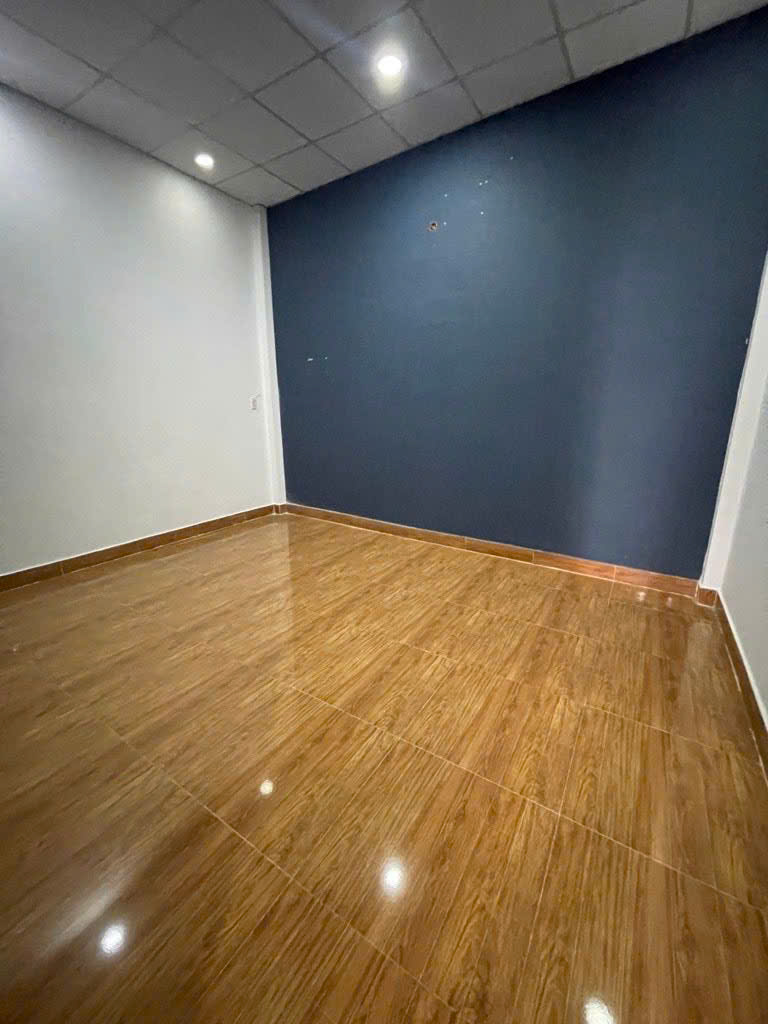 Ô TÔ TRONG NHÀ NGAY NGUYỄN SƠN - TÂN PHÚ - BỀ NGANG GẦN 5M DÀI 14M - 6.88TỶ - M0199