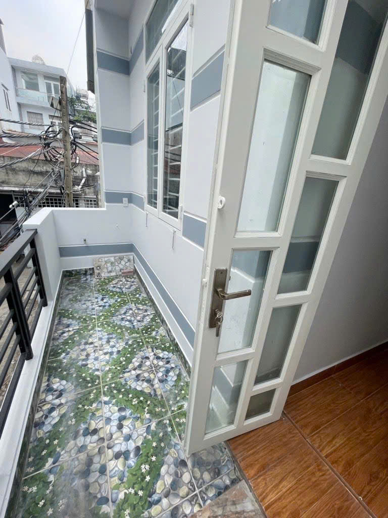 Ô TÔ TRONG NHÀ NGAY NGUYỄN SƠN - TÂN PHÚ - BỀ NGANG GẦN 5M DÀI 14M - 6.88TỶ - M0199