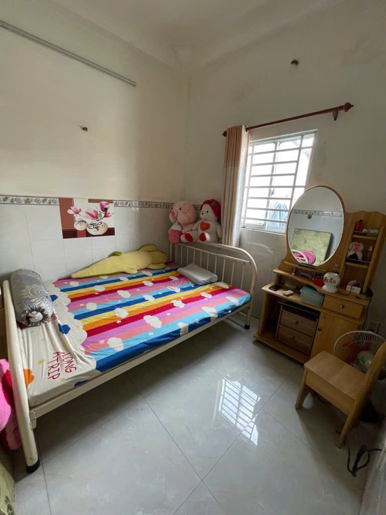 NHÀ GẦN TRƯỜNG HỌC, CÔNG VIÊN KÊNH NƯỚC ĐEN - PHÙ HỢP GIA ĐÌNH TRẺ - 4.299 TỶ- M0207