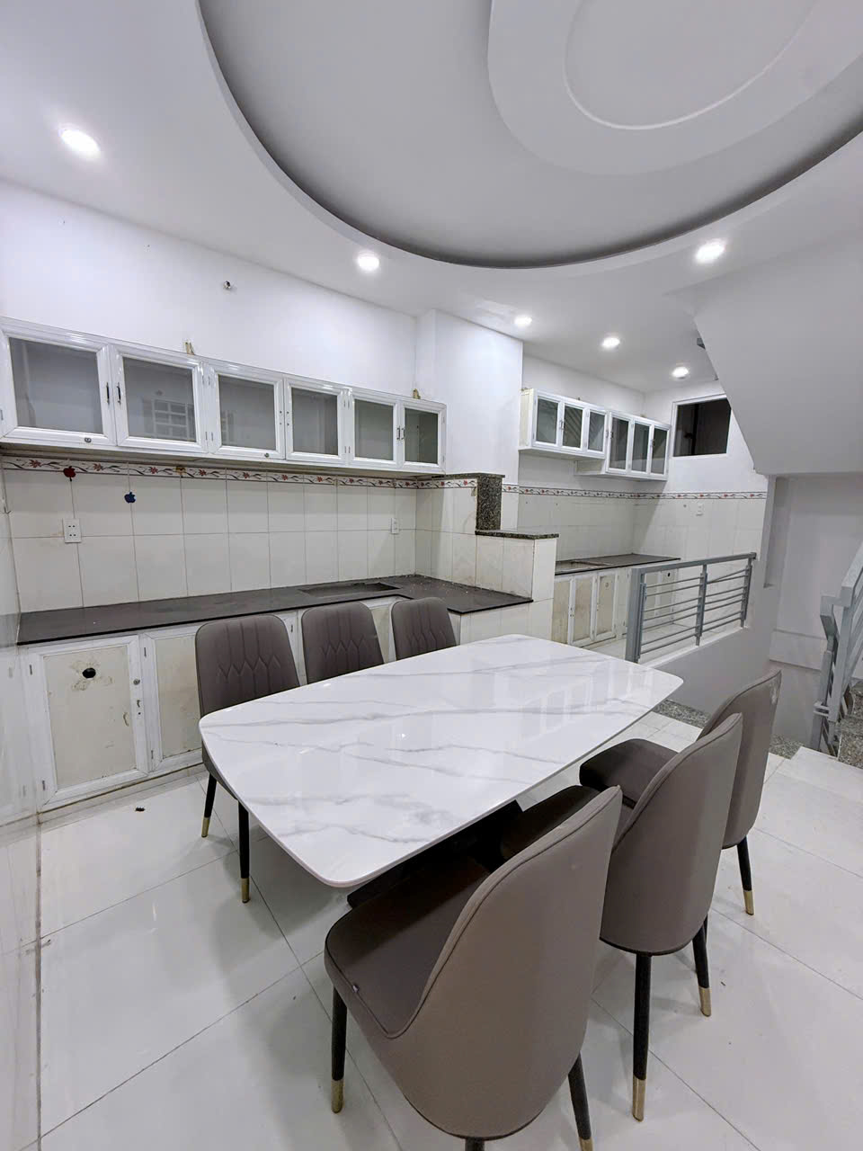 KHU VIP PHÚ THỌ HOÀ - SÁT MẶT TIỀN - 4 TẦNG BTCT MỚI ĐẸP - 72M2 - 4x18M - SỔ ĐẸP HOÀN CÔNG ĐỦ- CHỈ 6.99 TỶ - M0210