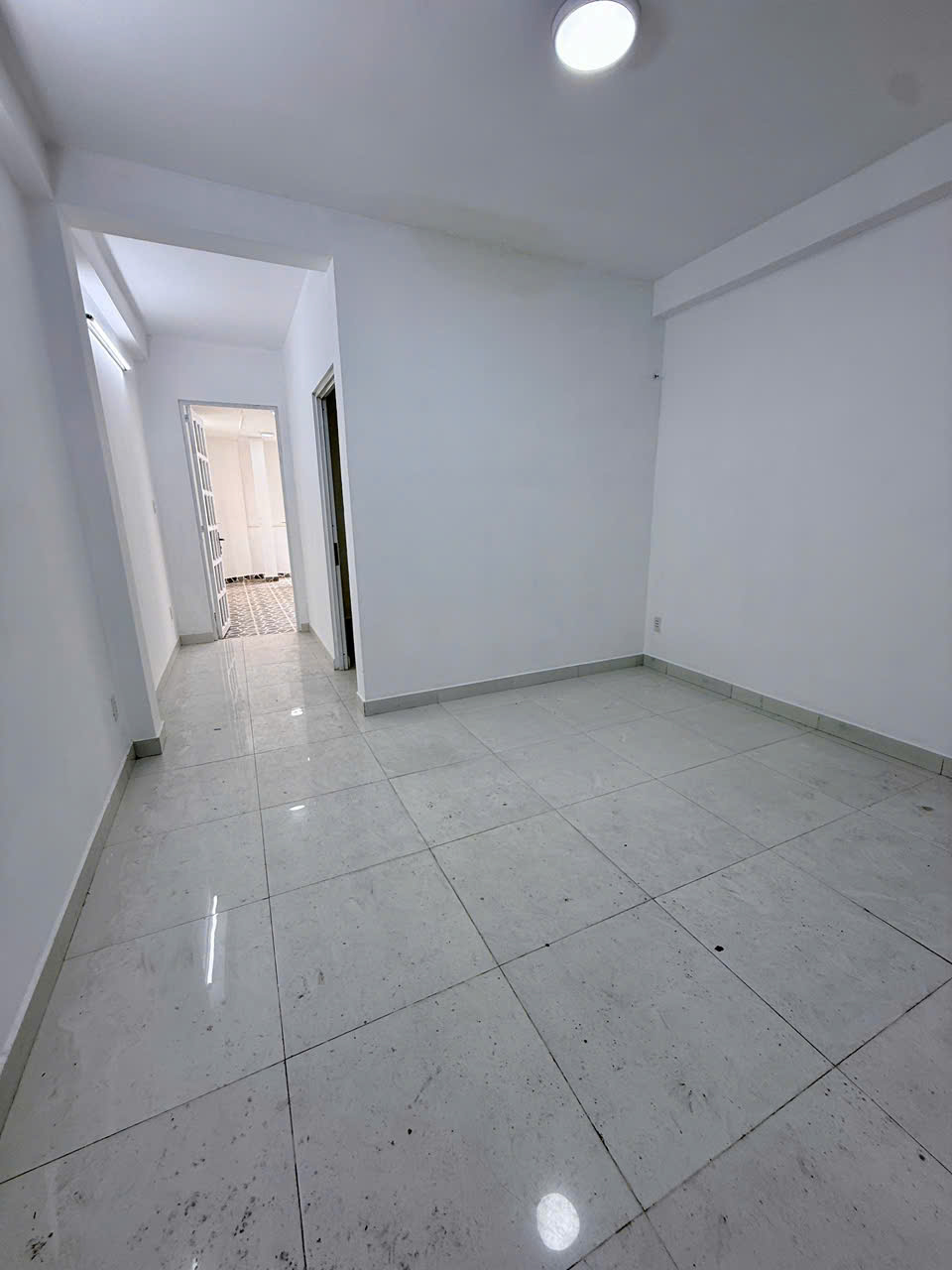 KHU VIP PHÚ THỌ HOÀ - SÁT MẶT TIỀN - 4 TẦNG BTCT MỚI ĐẸP - 72M2 - 4x18M - SỔ ĐẸP HOÀN CÔNG ĐỦ- CHỈ 6.99 TỶ - M0210