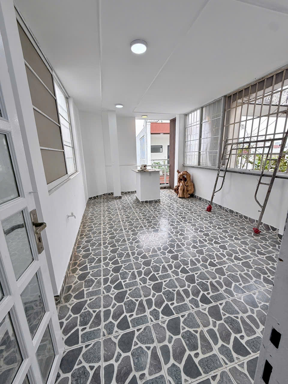 KHU VIP PHÚ THỌ HOÀ - SÁT MẶT TIỀN - 4 TẦNG BTCT MỚI ĐẸP - 72M2 - 4x18M - SỔ ĐẸP HOÀN CÔNG ĐỦ- CHỈ 6.99 TỶ - M0210