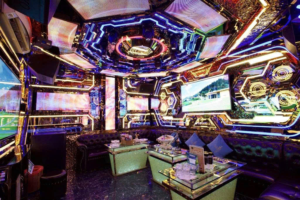 NHÀ 2 MẶT TIỀN TÂY THẠNH - HIẾM BÁN - DÒNG TIỀN KHỦNG GẦN 400 TRIỆU/THÁNG - GIÁ 100 TỶ -VIP QUẬN TÂN PHÚ - M0211