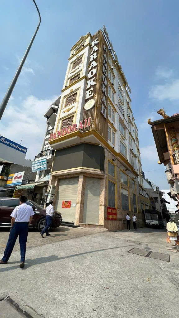 NHÀ 2 MẶT TIỀN TÂY THẠNH - HIẾM BÁN - DÒNG TIỀN KHỦNG GẦN 400 TRIỆU/THÁNG - GIÁ 100 TỶ -VIP QUẬN TÂN PHÚ - M0211