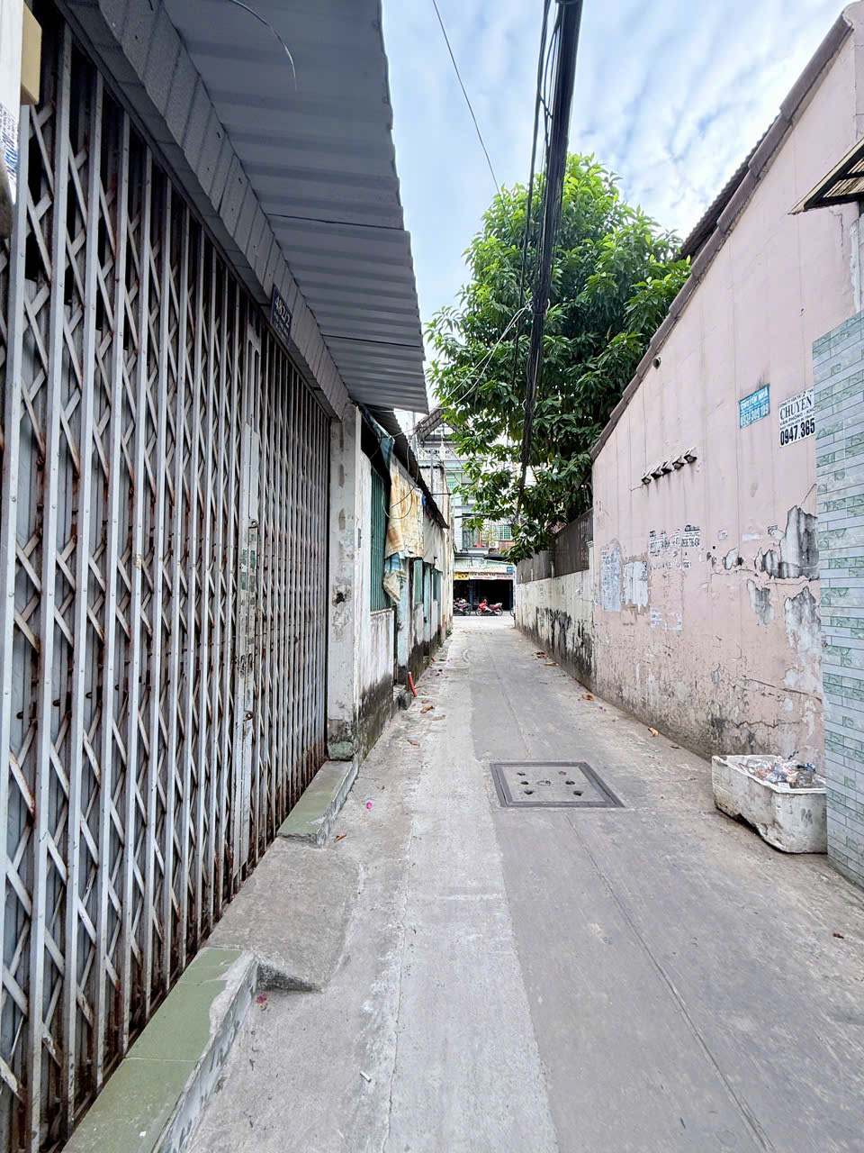 HẺM THÔNG - KHU CHỢ VẢI PHÚ THỌ HOÀ TÂN PHÚ - SÁT MẶT TIỀN - 2 TẦNG CÒN MỚI - 25M2 - SỔ ĐẸP NỞ HẬU NHẸ HOÀN CÔNG ĐỦ - CHỈ 3.2 TỶ - M0214