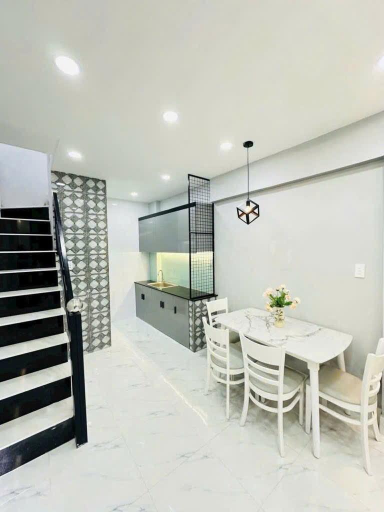 NHÀ MỚI ĐẸP CỨNG CÁP TẠI ÂU CƠ DỌN VÀO Ở NGAY - GẦN TRƯỜNG ,CHỢ  ,BỆNH VIỆN TÂN PHÚ - 3.2 TỶ - M0216 