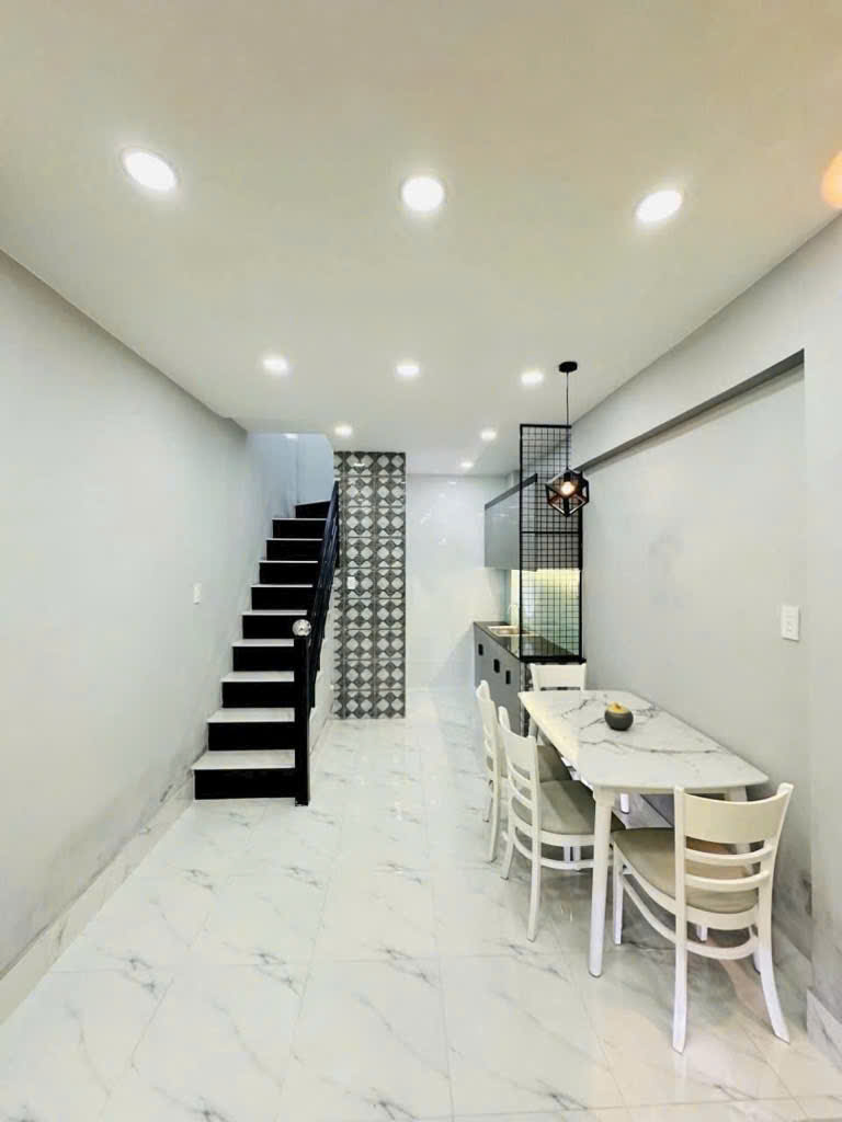 NHÀ MỚI ĐẸP CỨNG CÁP TẠI ÂU CƠ DỌN VÀO Ở NGAY - GẦN TRƯỜNG ,CHỢ  ,BỆNH VIỆN TÂN PHÚ - 3.2 TỶ - M0216 