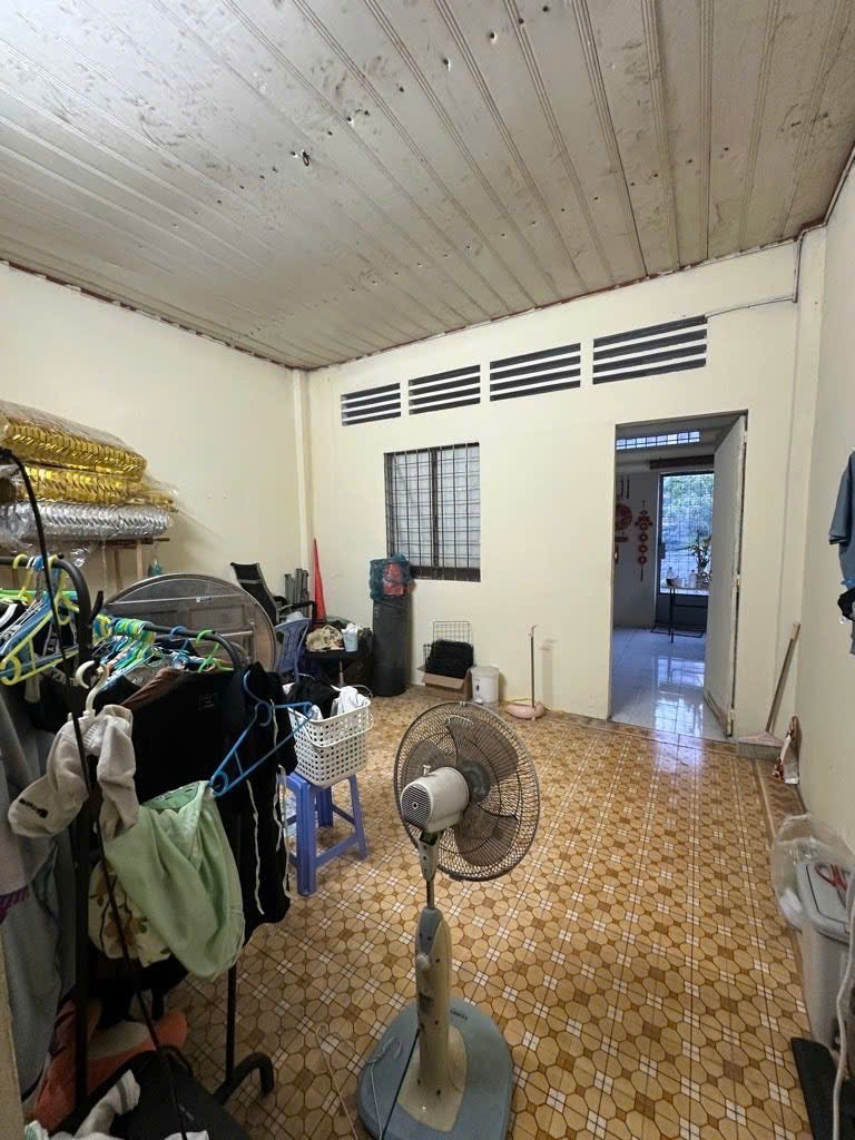 2 MẶT TIỀN KINH DOANH - NGAY THPT TRẦN PHÚ - VỊ TRÍ TRUNG TÂM TÂN PHÚ - NGANG GẦN 8M x 19 - 150M2- DÒNG TIỀN CHO THUÊ ỔN ĐỊNH - CHỈ 23 T.Ỷ - M0218 