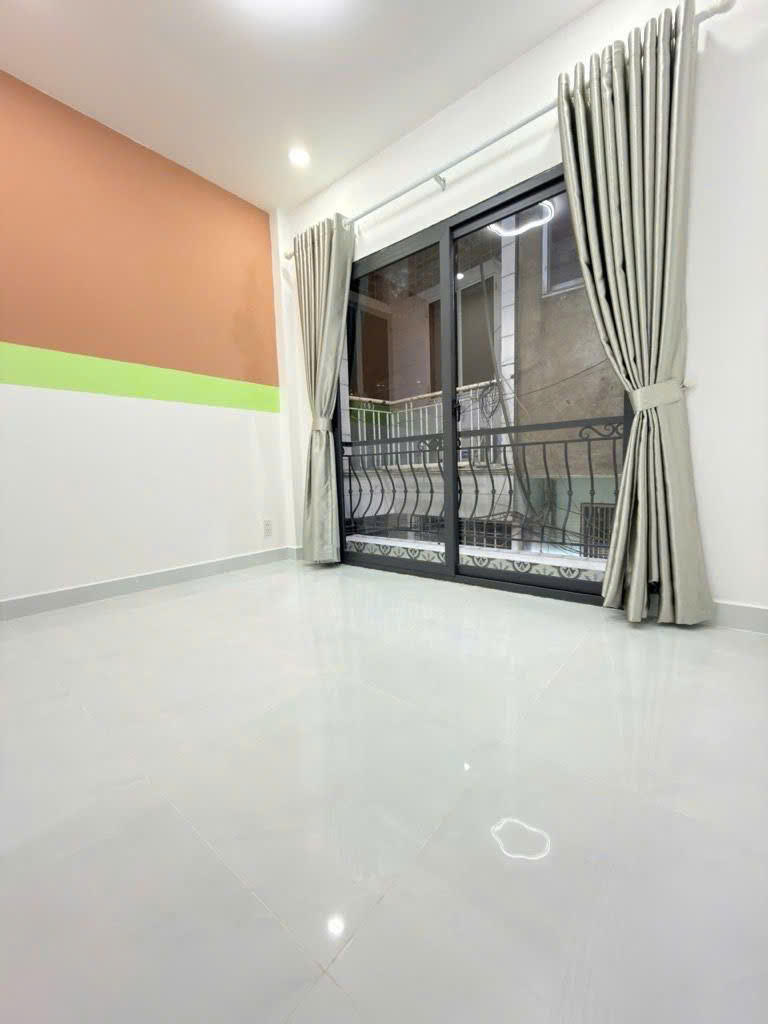 CỰC HIẾM - NHÀ MỚI FULL NỘI THẤT - NGAY TRUNG TÂM CHỢ TÂN BÌNH  - 3PN - 3.25 TỶ - M0219