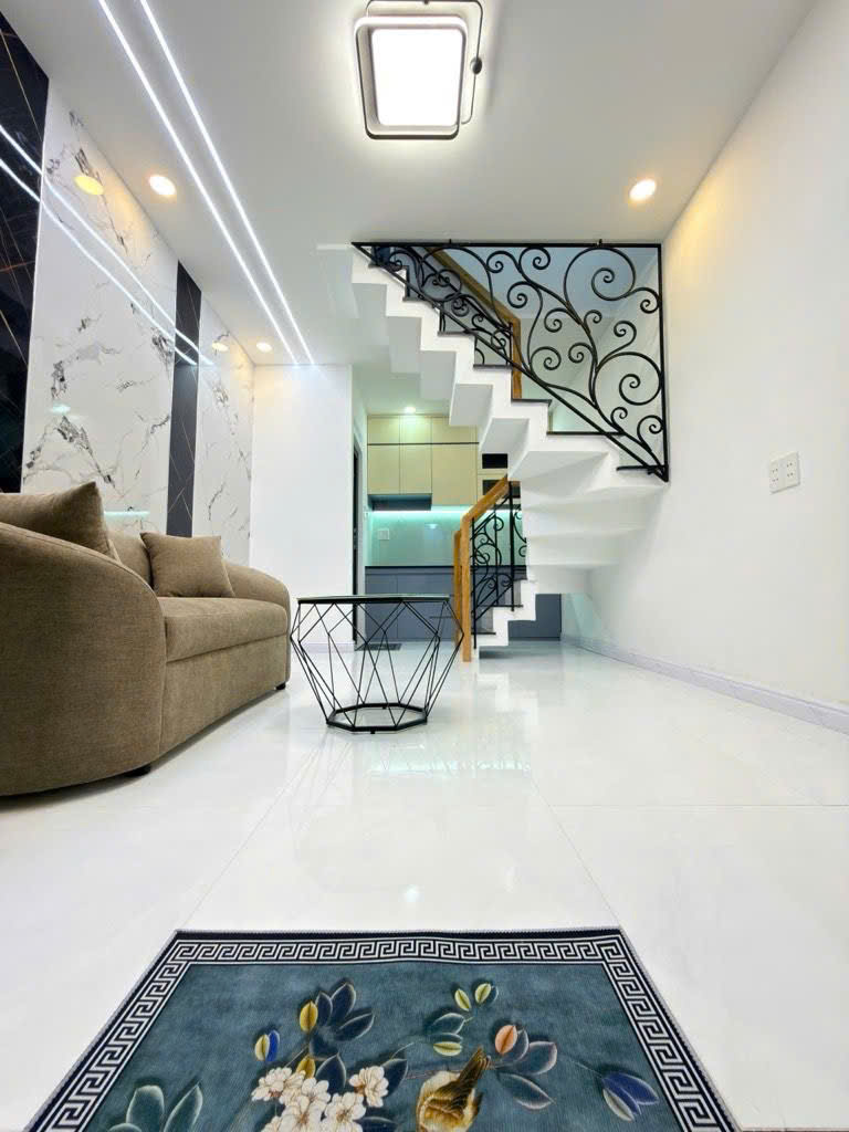 CỰC HIẾM - NHÀ MỚI FULL NỘI THẤT - NGAY TRUNG TÂM CHỢ TÂN BÌNH  - 3PN - 3.25 TỶ - M0219