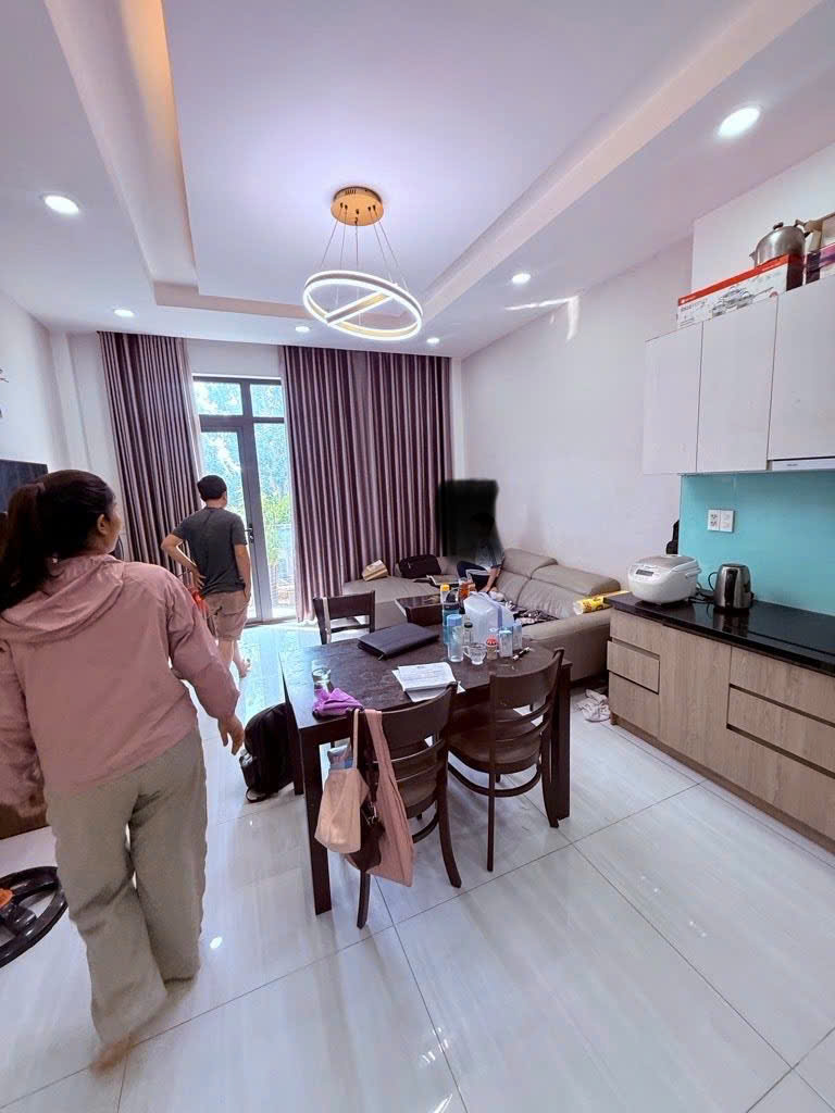 MẶT TIỀN KINH DOANH NGUYỄN SƠN -  5 TẦNG-  42M2 - G.I.Á 13.9 TỶ - M0224