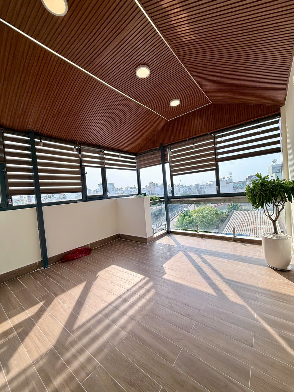 SIÊU PHẨM MẶT TIỀN KÊNH NƯỚC ĐEN - TÂN KỲ TÂN QUÝ - VỪA Ở VỪA KINH DOANH - 5.95 TỶ - MO226