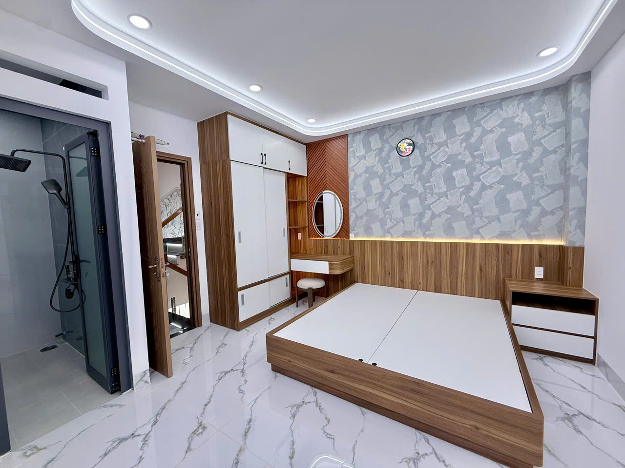 SIÊU PHẨM 1 SẸC KHU LÊ VĂN QUỚI - XE HƠI NGỦ TRONG NHÀ - NỘI THẤT XỊN - 4,5x12M - 5PN - 7.6 TỶ - M0227