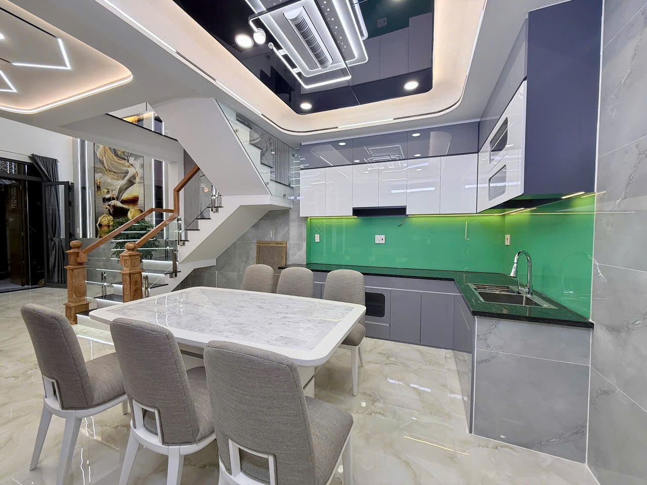 SIÊU PHẨM 1 SẸC KHU LÊ VĂN QUỚI - XE HƠI NGỦ TRONG NHÀ - NỘI THẤT XỊN - 4,5x12M - 5PN - 7.6 TỶ - M0227