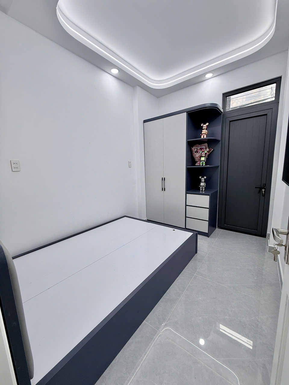 VỊ TRÍ ĐẸP - 2 MẶT CỰC THOÁNG - NỞ HẬU - XE HƠI TRÁNH VI VU - KHU VIP CHỢ ĐÊM NGUYỄN SƠN - NGAY NGUYỄN NHỮ LÃM - TÂN PHÚ - KHU PHỐ ĂN UỐNG KINH DOANH - 2 TẦNG - SỔ ĐẸP HOÀN CÔNG ĐỦ - CHỈ 5.3 TỶ - M0230