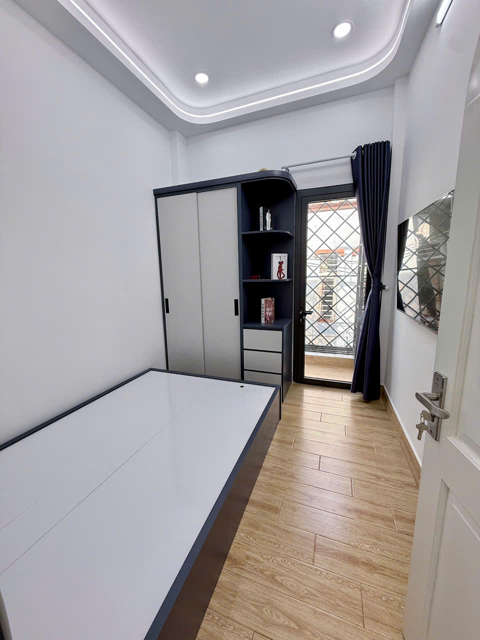 VỊ TRÍ ĐẸP - 2 MẶT CỰC THOÁNG - NỞ HẬU - XE HƠI TRÁNH VI VU - KHU VIP CHỢ ĐÊM NGUYỄN SƠN - NGAY NGUYỄN NHỮ LÃM - TÂN PHÚ - KHU PHỐ ĂN UỐNG KINH DOANH - 2 TẦNG - SỔ ĐẸP HOÀN CÔNG ĐỦ - CHỈ 5.3 TỶ - M0230