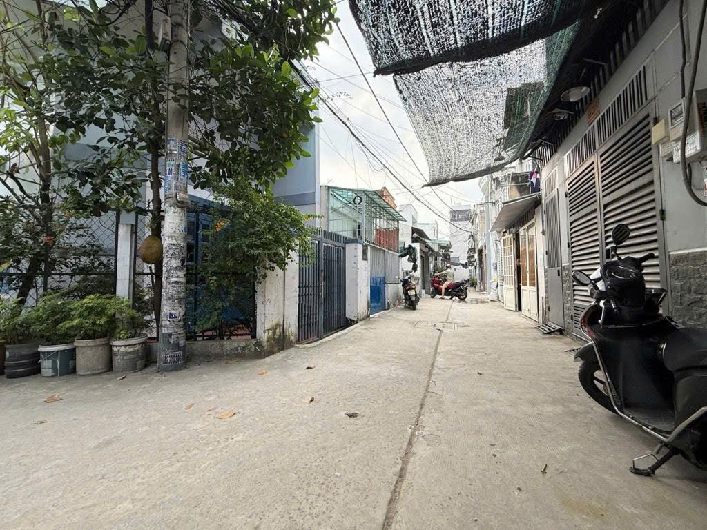 HẺM XE HƠI- NHÀ MỚI ĐẸP- 2 TẦNG- 2PN- 2WC- GẦN AEON MALl TÂN PHÚ- CHỈ 3.45 TỶ - M0234