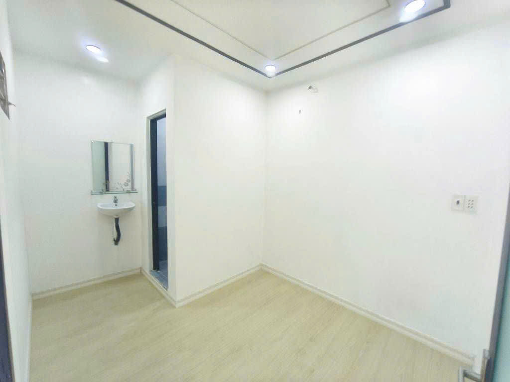 HIẾM CÓ KHÓ TÌM - NHÀ 2 LẦU MỚI XÂY, VÀO Ở NGAY - HẺM OTO VÀO ĐƯỢC - SÁT BÊN TÂN PHÚ - 3.2 TỶ - M0235