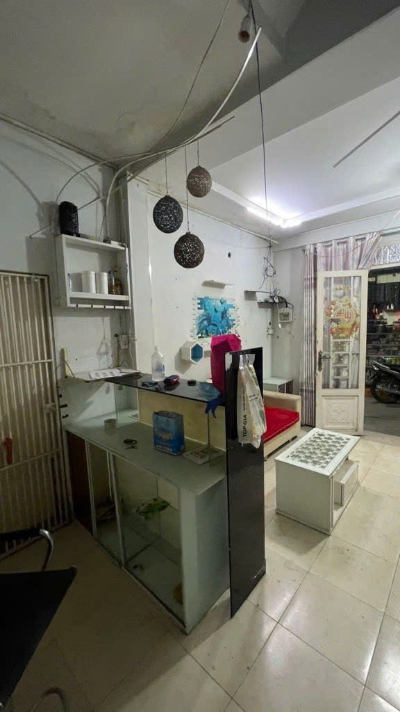  HIẾM HẺM THÔNG NGAY KHU TÂN SƠN NHÌ - NHÀ 3 TẦNG - NGANG 4M - 3.2 TỶ - M0236