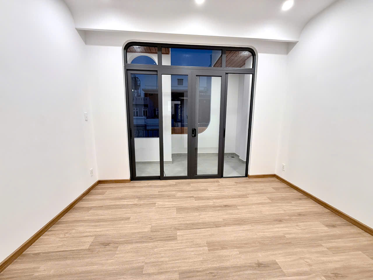 NHÀ ĐẸP ĐÓN TẾT BÍNH NGỌ GẦN AEON MALL TÂN PHÚ - HẺM NHỰA 6M - 4PN - 7.5 T.Ỷ - M0238