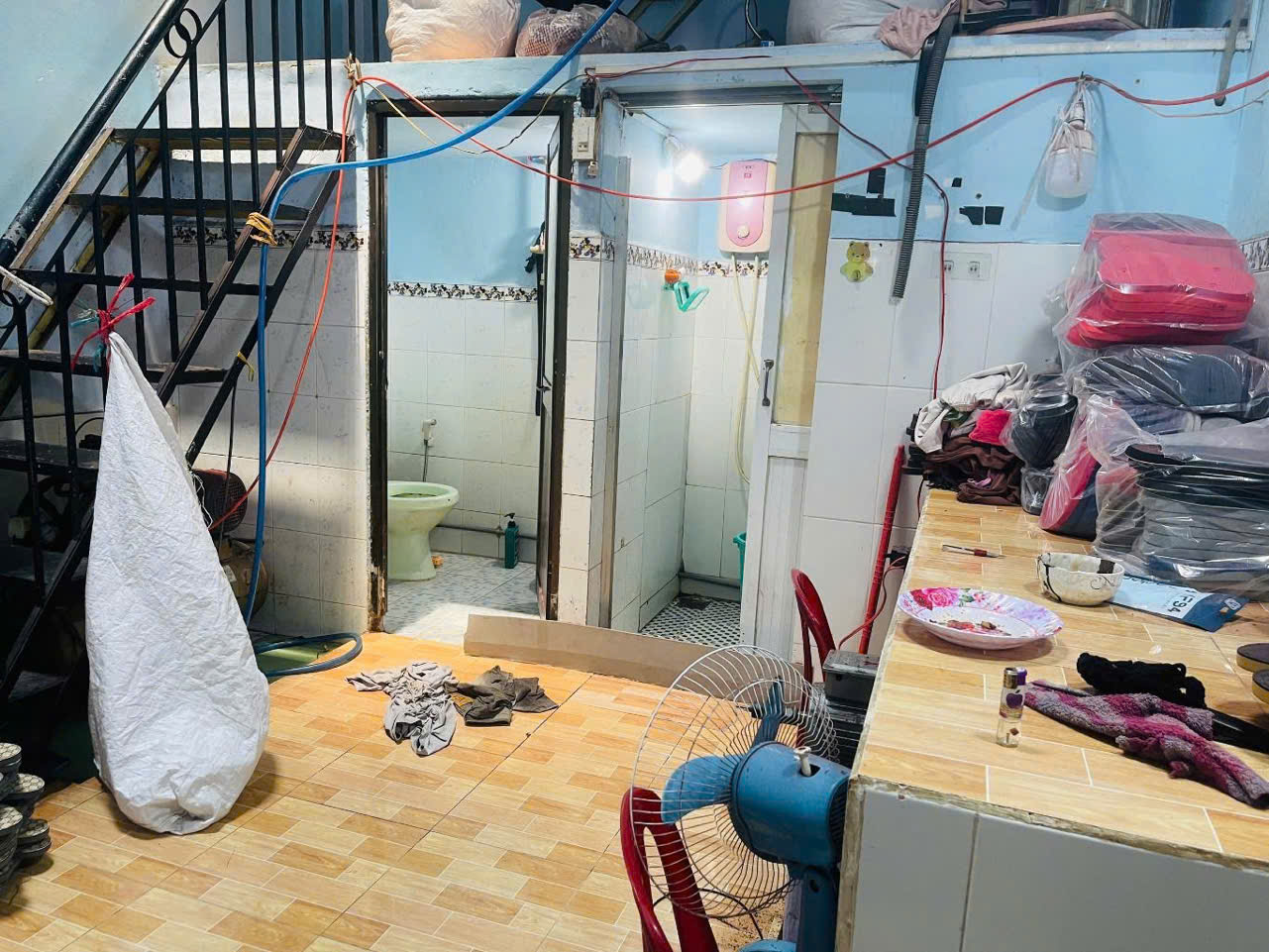 HẺM 3 GÁC - KÊNH TÂN HOÁ - 4,9X12M - 5.8 TỶ - M0250 