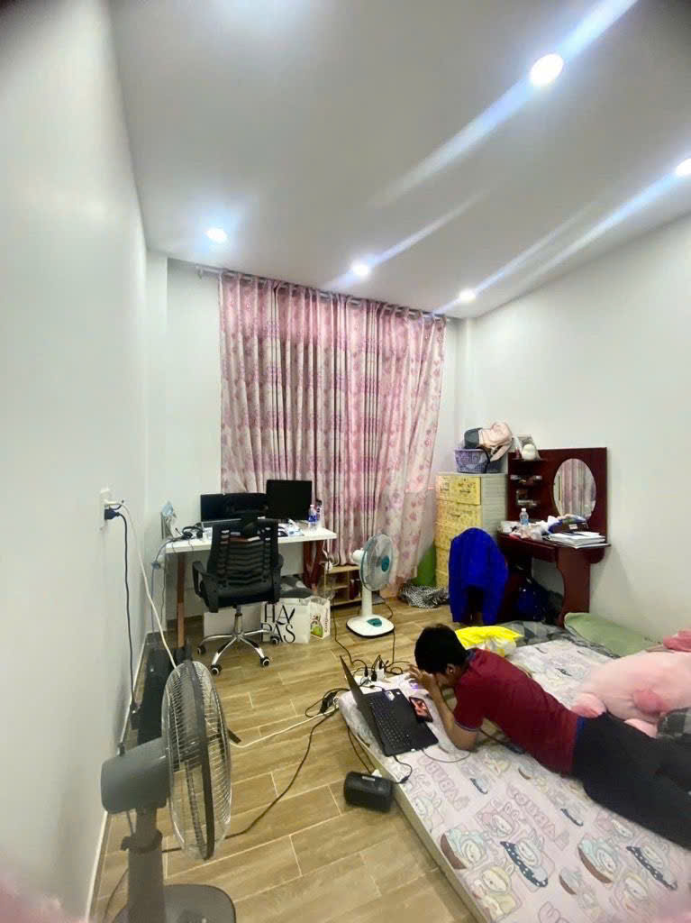 NHÀ 4 TẦNG SÁT GẦN AEON TÂN PHÚ - KÊNH NƯỚC ĐEN - HẺM XE HƠI ĐỖ CỬA - 4.3 TỶ - M0254