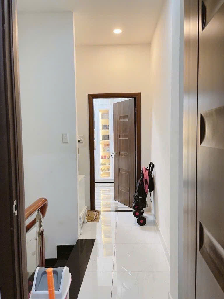 NHÀ HXH LÊ ĐÌNH THÁM - DÒNG TIỀN 10TR/THÁNG - 49M2 - 2 TẦNG -2 PN - 6.5 TỶ - M0260