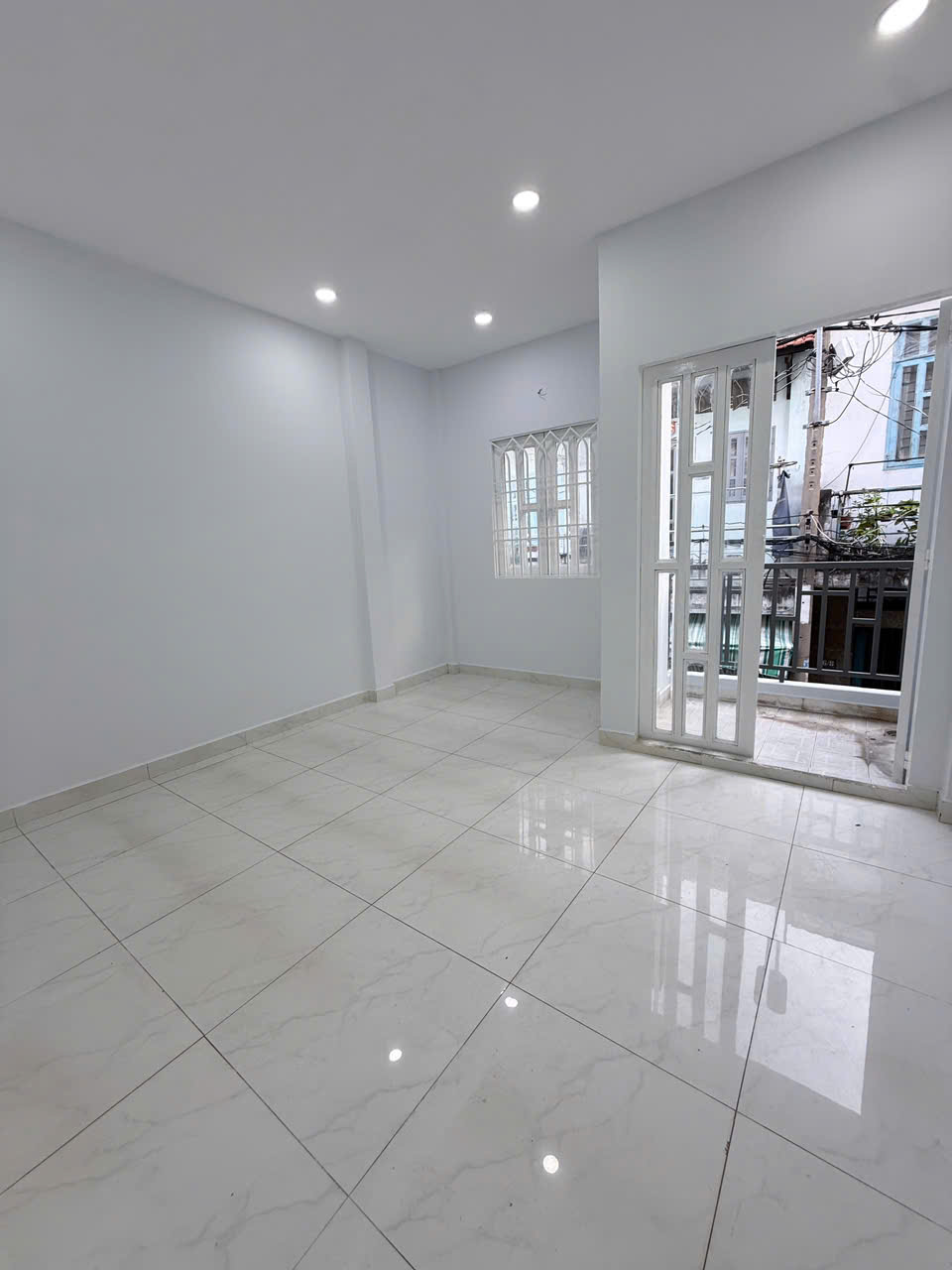 VỊ TRÍ ĐẸP HẺM 4M - KỀ BÊN LÊ THÚC HOẠCH - BÌNH LONG - NGÃ TƯ 4 XÃ - GIÁP TÂN PHÚ - 2 TẦNG - 40M2 - 4.45 TỶ - M0261