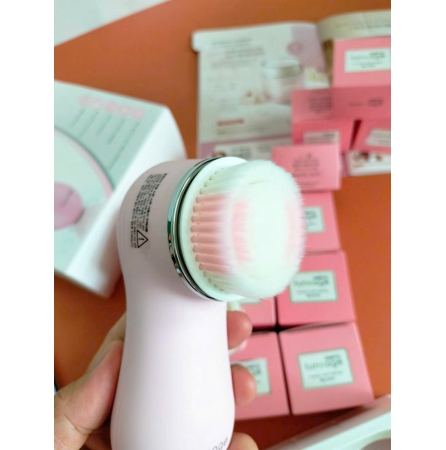 MÁY RỬA MẶT OHUI LG MÀU HỒNG XINH XẮN HÀN QUỐC