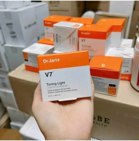 Kem Dưỡng Trắng - Nâng Tone Da 𝗩𝟳 𝗧𝗢𝗡𝗜𝗡𝗚 𝗟𝗜𝗚𝗛𝗧 - - Mẫu Mới 2023